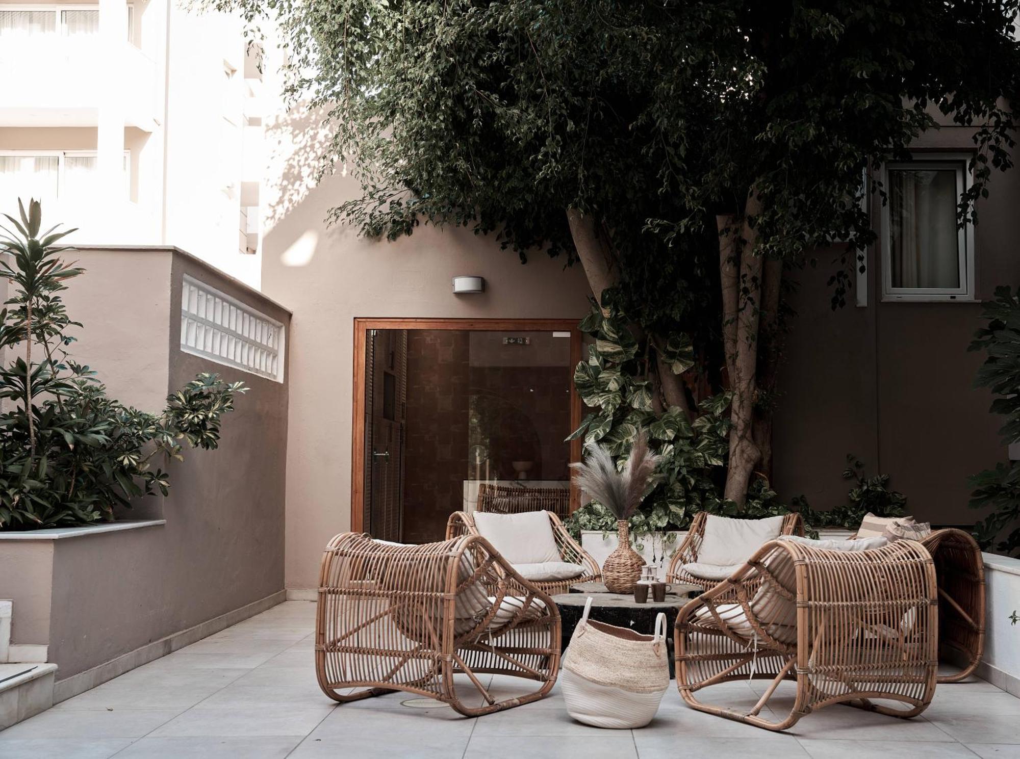 Troulis Apart-Hotel Bali  エクステリア 写真